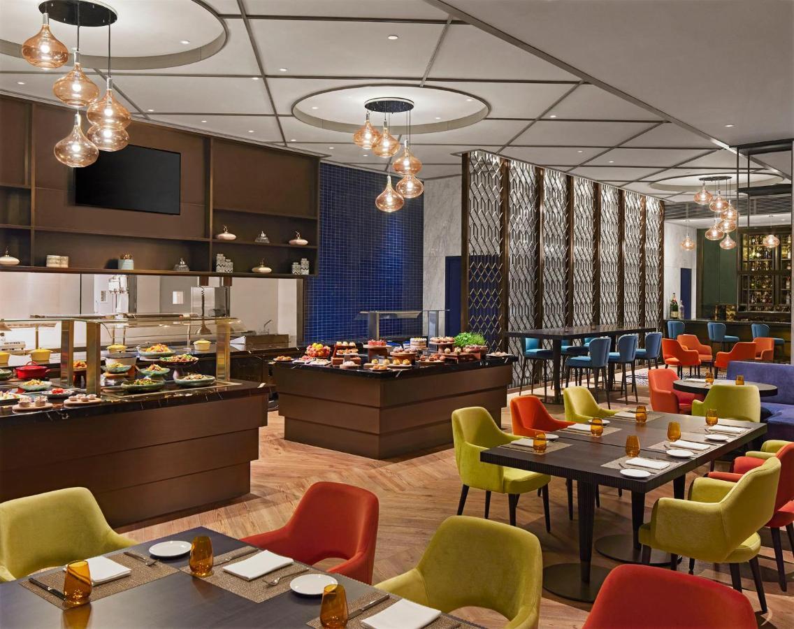 Taj Wellington Mews Chennai Hotel Exterior photo