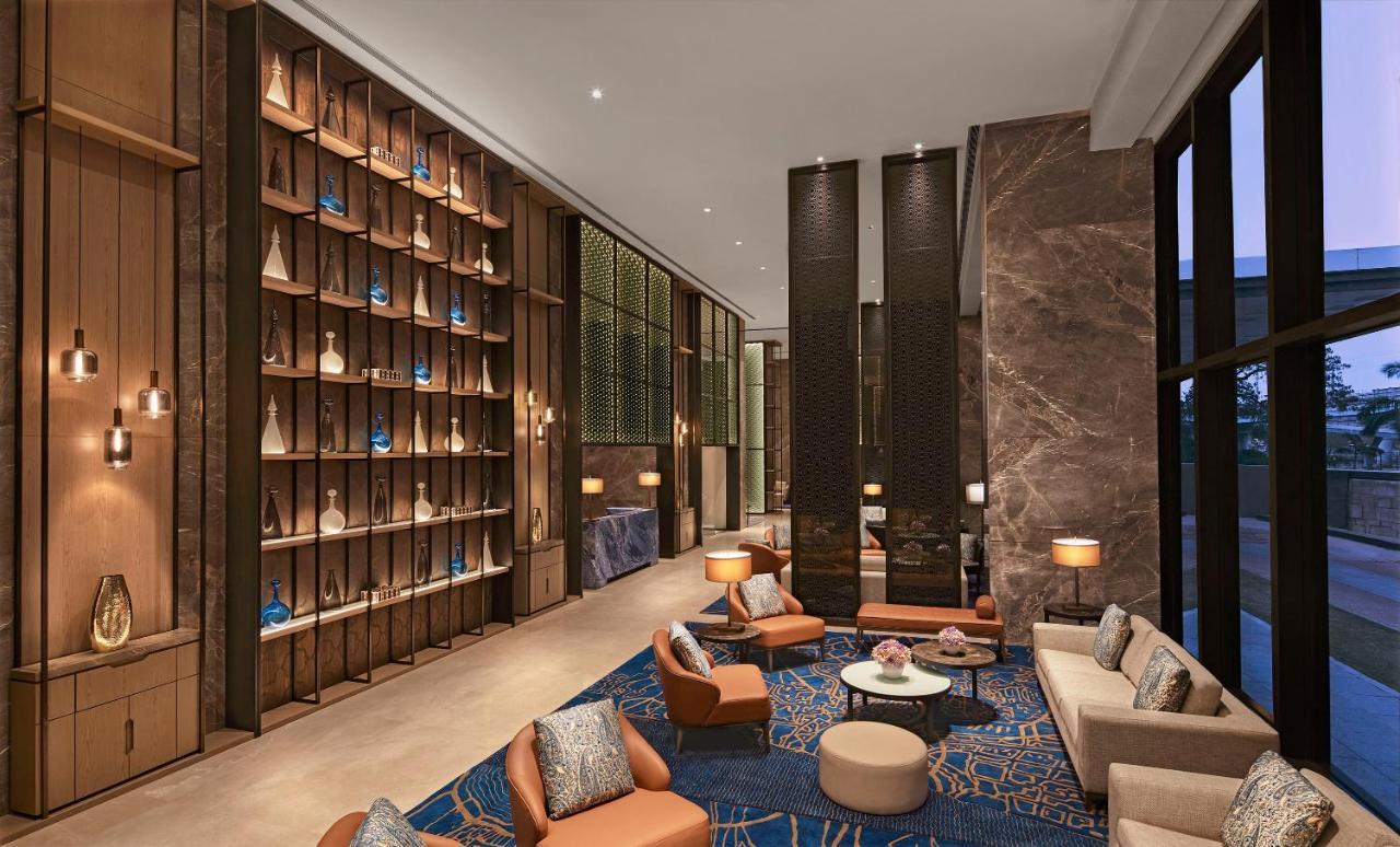 Taj Wellington Mews Chennai Hotel Exterior photo